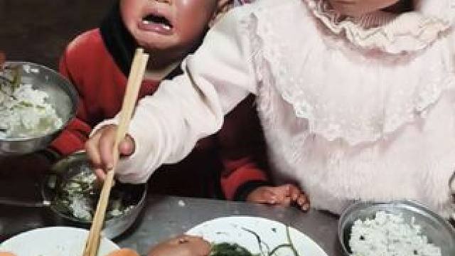 带孩子的累只有经历过的才懂。#农村姓