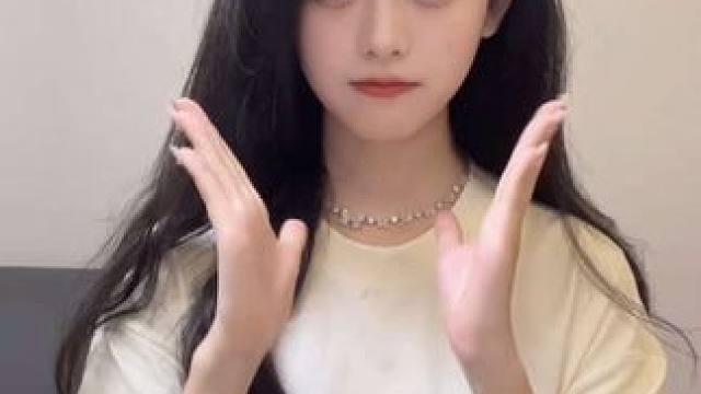 人机冰子上线#甜妹 #BJHG不计后果#BJHG短袖 #女大学生