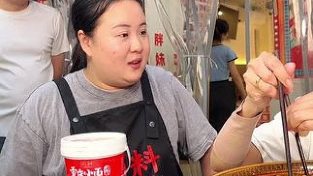 荣昌的荣昌卤鹅真的好好吃！欢迎大家来重庆吃荣昌卤鹅、重庆小面！#这一碗好过瘾 #重庆小面 #重庆美食