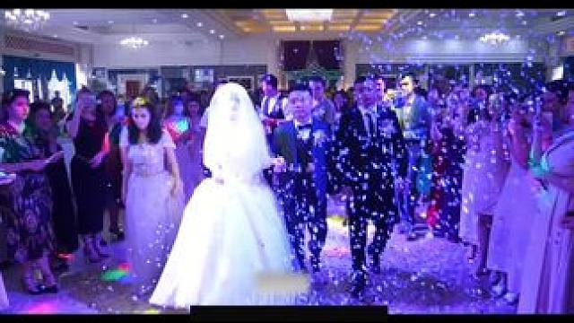 我到现在都是看一次哭一次 #新疆婚礼 #出嫁那天