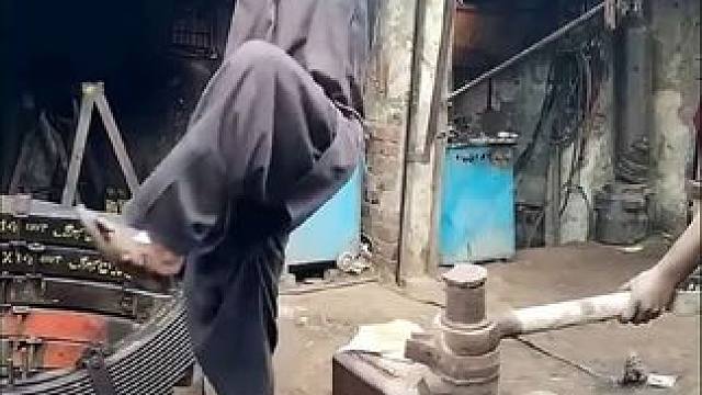 熟练的工人#打工人 #神操作 #高手在民间 #劳动者是最美的人 #熟练工