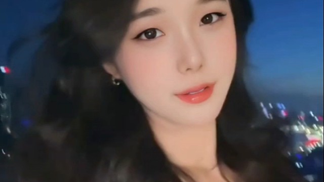 你漂亮的眼睛 要流幸福的泪水。