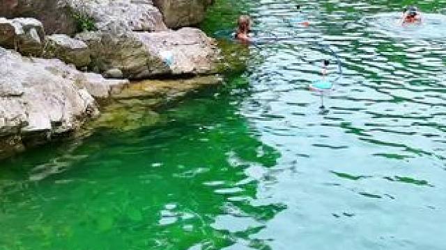 雨季过后就可以去溯溪玩水了噢！#溯溪 #夏日玩水 #周边游 #广东玩水好去处 #自驾游