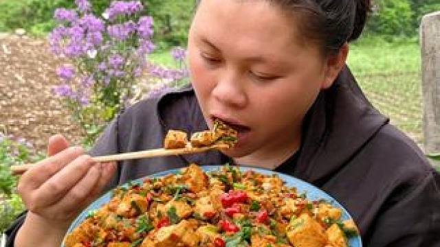 忙完农活做一锅香辣豆腐，吃了一大碗饭 #美食 #农村生活 #记录生活