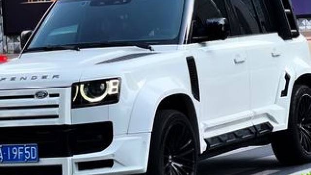 杭州万象城汽车街拍：六种不同类型的路虎卫士#路虎卫士110 #路虎卫士90 #路虎卫士