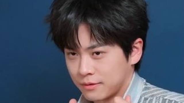 #武艺回应过气梗又加一  小武艺一直避免犯错但一直在犯错#武艺的艺是综艺的艺 #老有意思旅行社