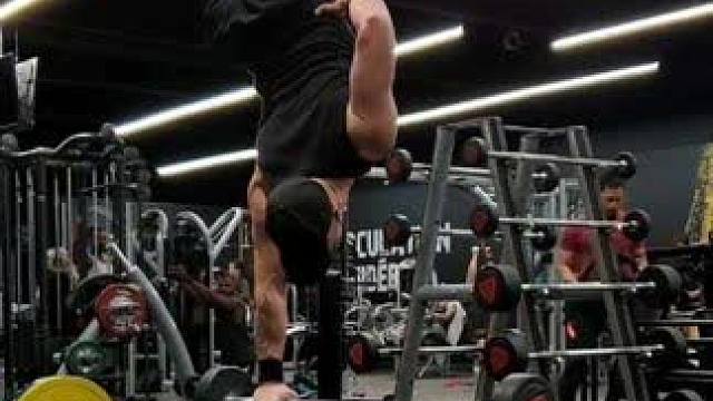 旁人的眼光，不服你来#健身 #健身房 #运动 #体育 #红牛