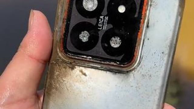 泡了一年水的手机，怎么还能打游戏啊？？ #泡水 #手机 #小米 #手机进水 #王者荣耀