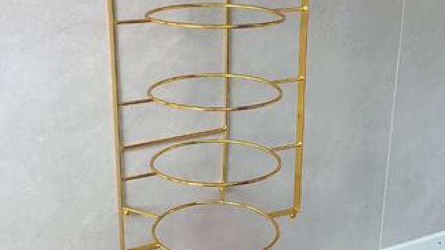 备菜架超实用 备菜架 #配菜盘  #厨房置物架  #超实用 切好的菜终于不用摆的桌上都是啦，用这个壁