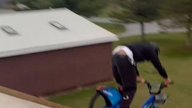 感觉我的共享单车也未尝不可以一战！#自行车  #极限运动  #XGAMES