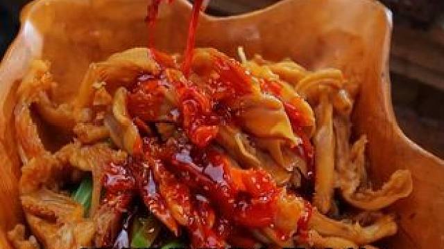 *你们心心念念的#无骨鸭掌 清仓活动2.0重磅上线！1袋减10、2袋减25！活动力度很大，建议大家多