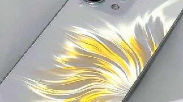 OPPOReno14堪称史上最成功的配色，谁会拒绝会发光的人鱼呢？#OPPOReno14 #不被定义