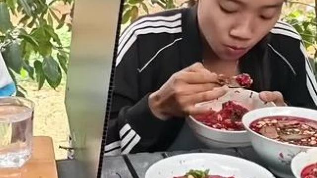 越南特色美食 #东南亚美食 #户外野餐 #农村户外美食 #越南女孩 #越南生活