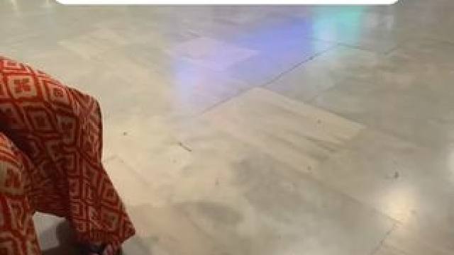 对面的人机有点东西，但不多~ #玩个很新的东西