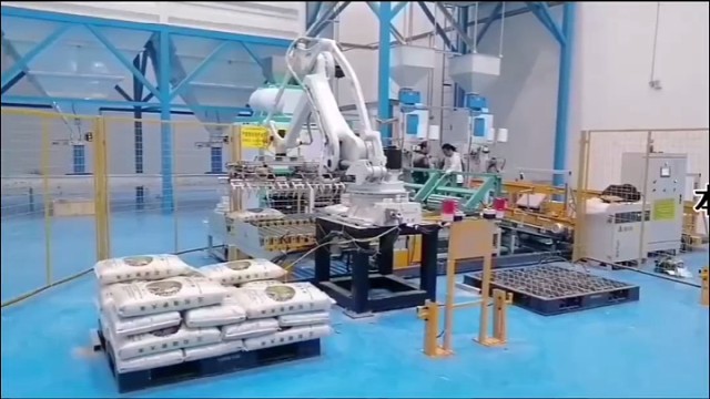 生物菌肥码垛机器人