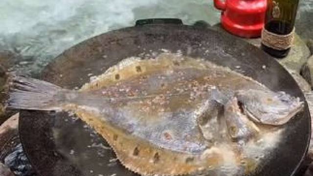 露营吃馕和鱼 #露营报告 #露营美食报告