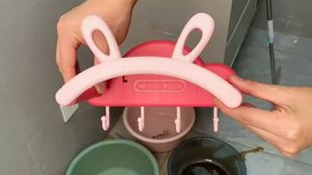 可以收纳多个脸盆家里的刷鞋都可以挂上去 #兔耳朵脸盆架  可以收纳多个脸盆，家里的刷鞋都可以挂上去，