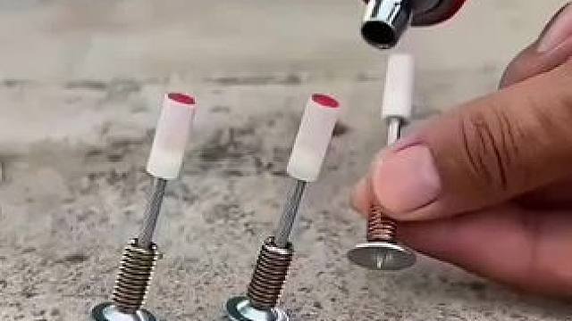 #实用好工具 #五金工具 #打钉器 #固定器 #吊顶神器