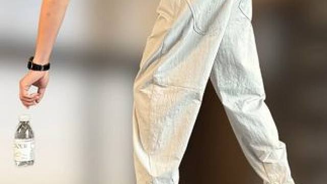 2025夏季新款潮流百搭宽松直筒弯刀休闲裤 #夏季新款 #显高显瘦显腿长 #百搭裤子 #男士休闲裤 #谁穿谁好看系列