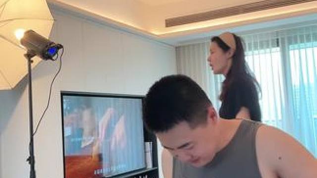 跟这样的哥哥处对象干什么都会成功的 以前叫瞎起哄现在叫中控
#情侣日常 #情侣搞笑日常 #直播 #中