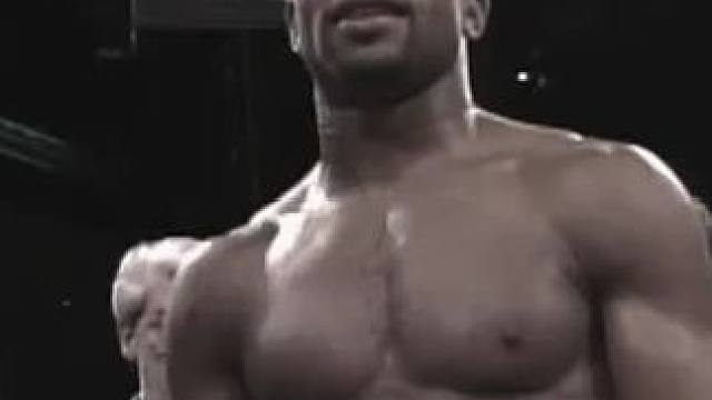 小霸王？拳击之神 #拳击 #格斗 #罗伊琼斯