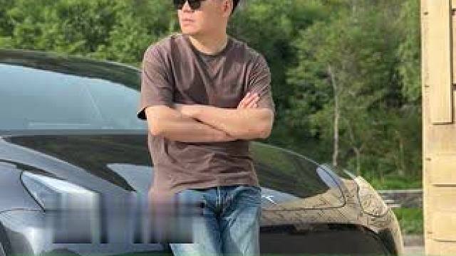 献给所有在生活中的巨大齿轮中寻找片刻安宁的朋友们
#沉浸式露营 #野钓 #modely #生活不会辜