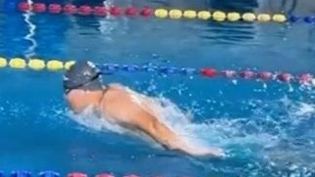 蝶泳腰不会发力？ 蝶泳腰不会发力？3步解锁波浪感！90%的人卡在第2步…#蝶泳 #爆发力 #蝶泳教程