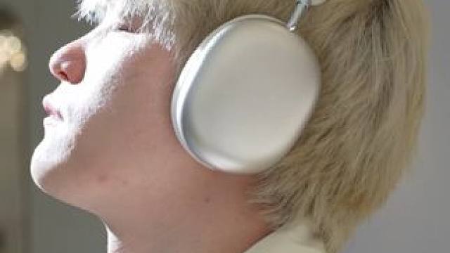 它的声音会跟着你走，给你的生活来点特别的 #iKF喇叭发声 #iKF双边四动圈专利首秀 #降噪耳机 