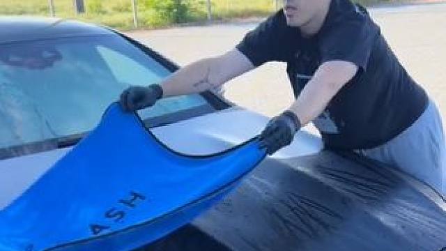 汽美店专用收水毛巾，收水效果杠杠的，又不留水痕#汽车好物 #擦车毛巾