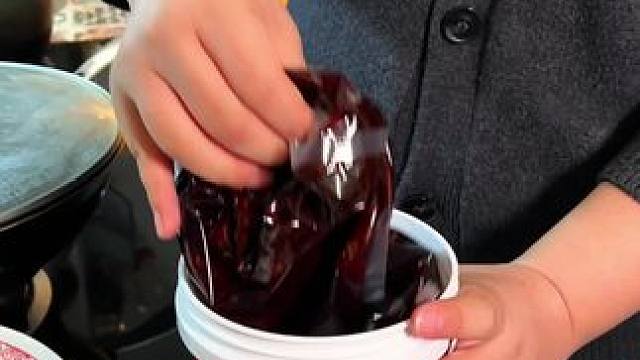 胖妹手把手教你收到小面调料后如何使用，在家做重庆小面其实真的很简单！#重庆小面 #小面调料 #吃面