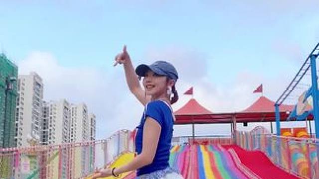 重生之我在游乐园打工#柳多恋 #downdowndown #dance #穿搭 #翻跳