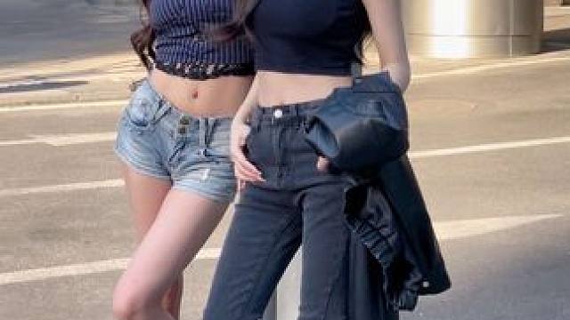 杭州万象城偶遇大网红，气质美女走天下#陈奕诺yino #陈奕诺 #街拍美女 #小静崽