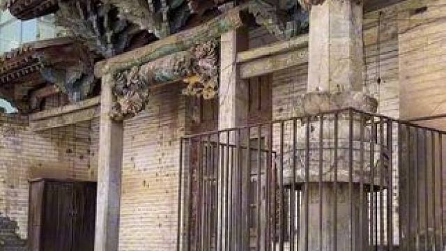 不知道其他省市，是否也如此奇妙，行走在山西高平的市井街巷间， 转角便与千年古迹撞个满怀。一座唐代经幢