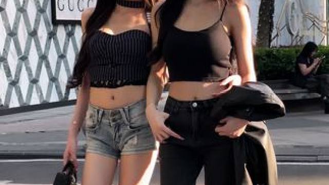 当你拥有一台保时捷gt4rs时，你还在乎在拍视频的她吗？#保时捷gt4rs #保时捷911 #陈奕诺