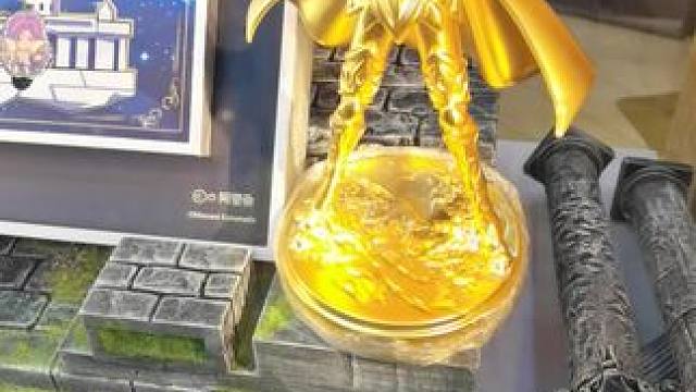 穆先生和沙加都在了...没有童虎，可惜了...
#圣斗士星矢 #纯金 #工艺品制作 #潮流 #黄金