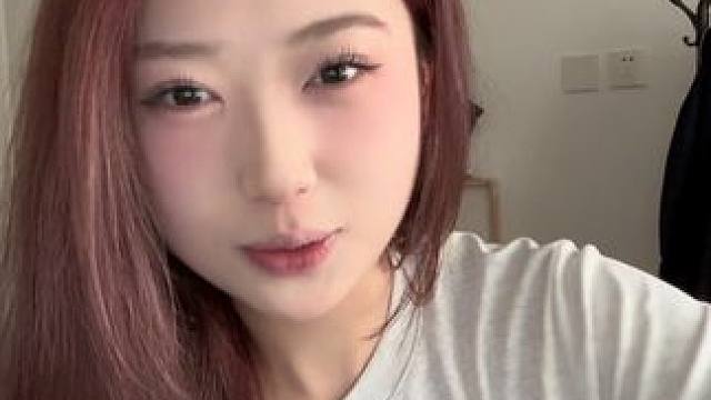 一起染个夏天的颜色 #探色染发膏 #浆果莓红 #女大学生 #发色推荐 #vlog日常