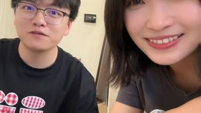 来吧 看看到底谁赢了 #情侣日常 #记录生活碎片