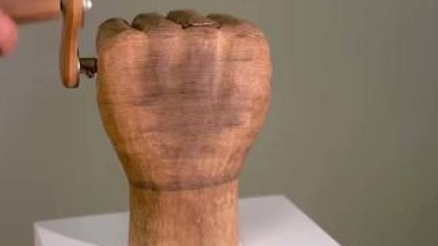 木匠的行为艺术 #艺术设计#艺术摆件 #神奇 #神奇脑洞回收站 #艺术家