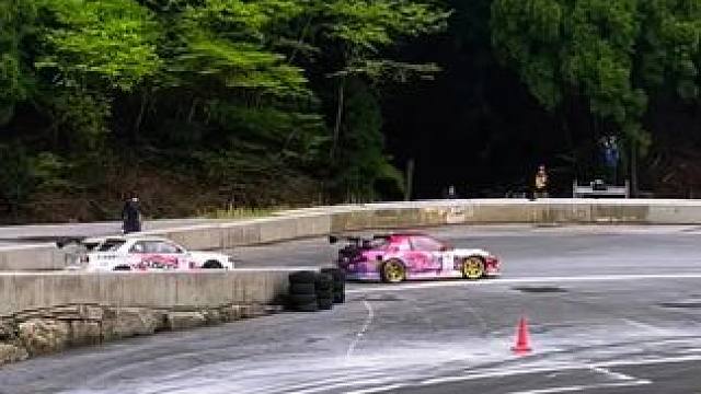 弯道快才是真的快#弯道快才是真的快 #漂移 #巅峰极速 #汽车赛事 #极限运动