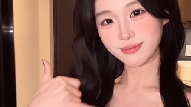 这是一个有着香气的晚上#笨蛋美女妆 #温柔甜妹 #怼脸拍