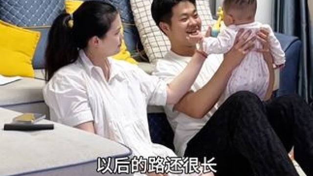 记录宝宝出生的第191天，6个月的时间宝宝变化很大，从小小的6.8斤，到现在的18斤，作为爸爸妈妈的