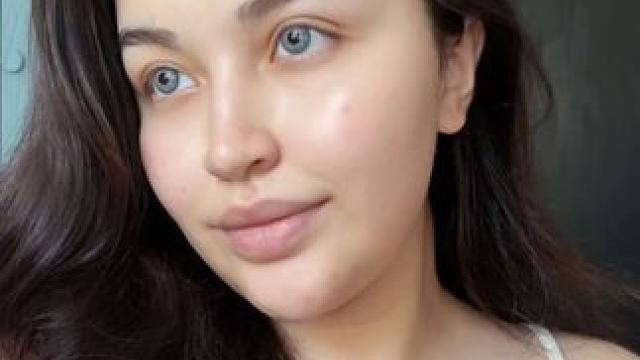 我真的要疯狂囤这款粉底液#好物种草 #无暇底妆 #磨皮底妆 #化妆分享 #日常分享