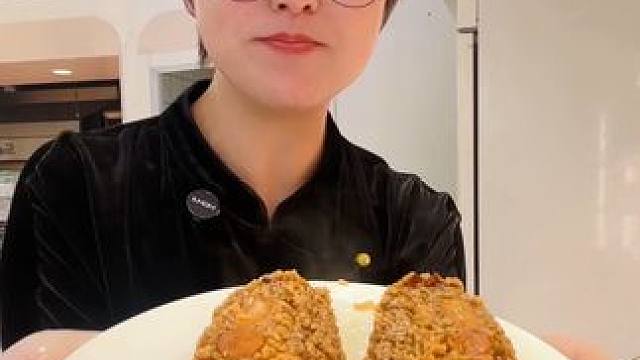 你们心心念念的七龙珠大肉粽赶紧囤起来，马上售空手慢无！#七龙珠粽子 #七龙珠大肉粽 #粽子 #维麦蛋