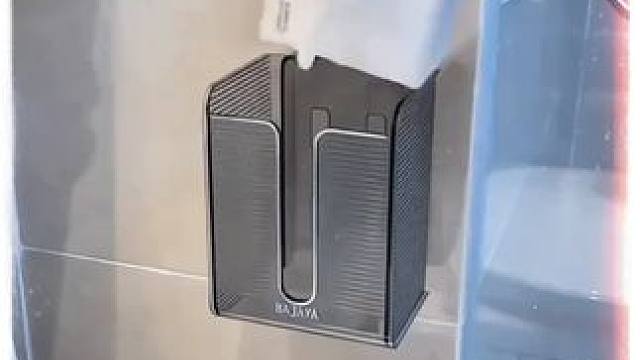 这个吸盘纸巾盒太好用了，可以更换位置重复使用，抽纸、卷纸、洗脸巾都能放，抽取方便还干净卫生！ #纸巾