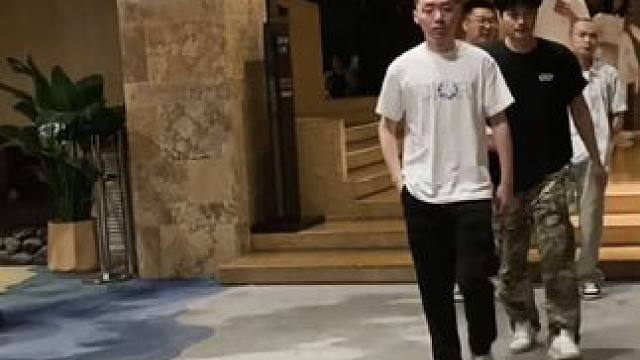 这就是耀虎太子爷 #陈伯全能王 #黑夜国服计时王 #QQ飞车荣耀杯总决宴