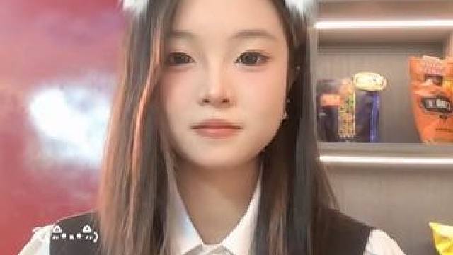 你一评我一评 美女天天好心情#可爱到爆炸 #台球助教#台球