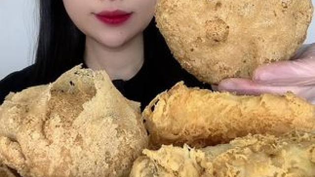 #油炸糕外酥里嫩真的好吃 #奶皮子酸奶 一桶2斤 到手2桶 新疆直发 口感细腻 奶香浓郁  冷冻冰淇