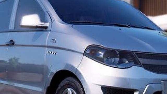 五菱宏光，动力不详，遇强则强#巅峰极速#巅峰车评家#巅峰豪车摄影大师#用f1解说方式打开巅峰极速