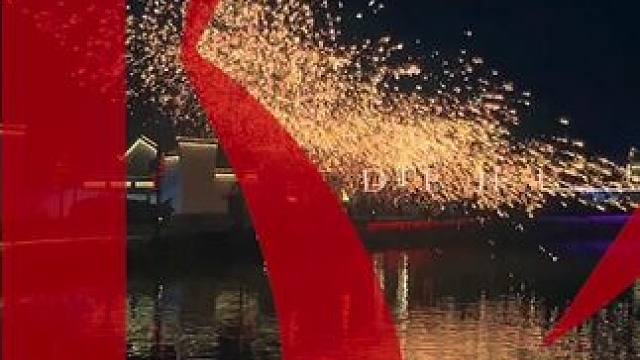 一个人可以吃苦，但两个人不行，因为会以为苦是对方带来的……#热门话题 #野人 #这首歌太了跟个风