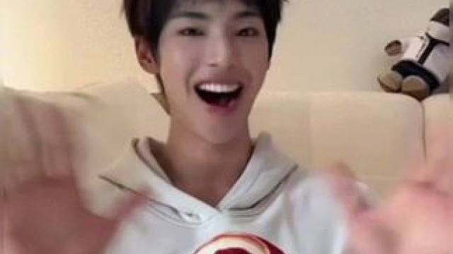 这名字迷惑性也太强了 #万万没想到#搓澡#东北#娱乐评论大赏